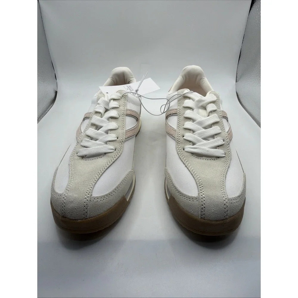 NIB Tretorn‎ Womens Size 7.5 Hailey Leather Upper Sneaker Memory Foam Footbed.